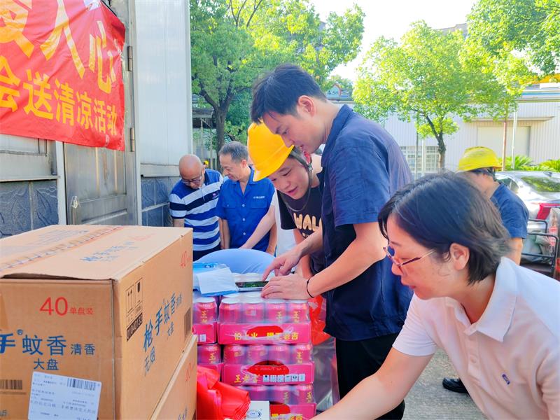 799bad5a3b514f096e69bbc4a7896cd96941275ab4b71